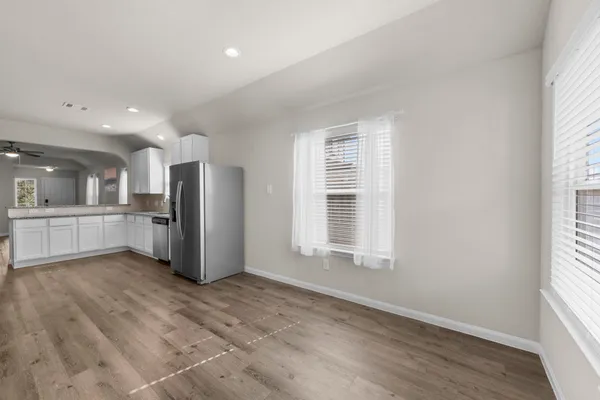 $2,200 | 14091 Chinook Drive, Conroe, TX 77384