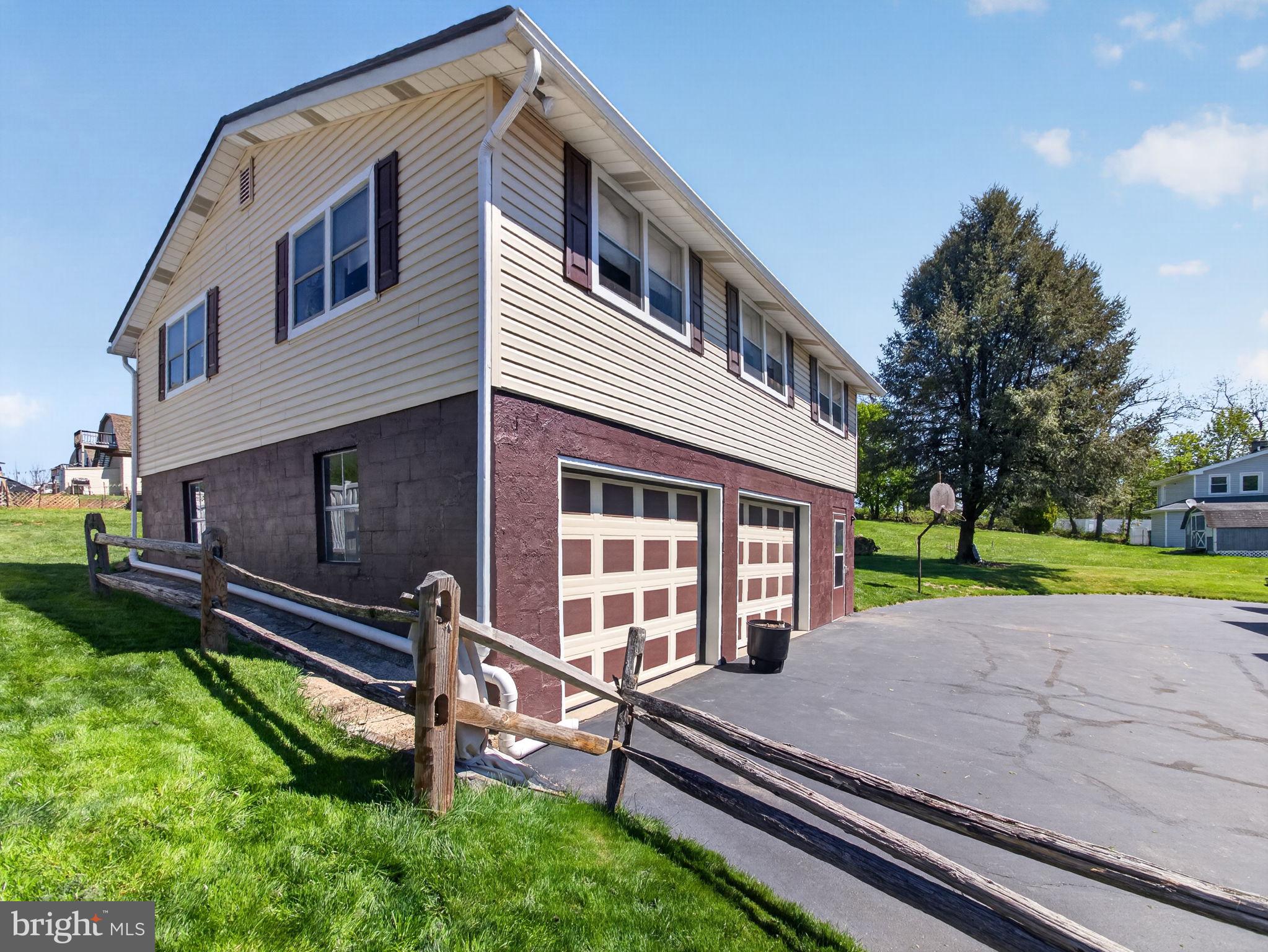 8275 Mertztown Road Alburtis, PA 18011 - Photo 14 of 53