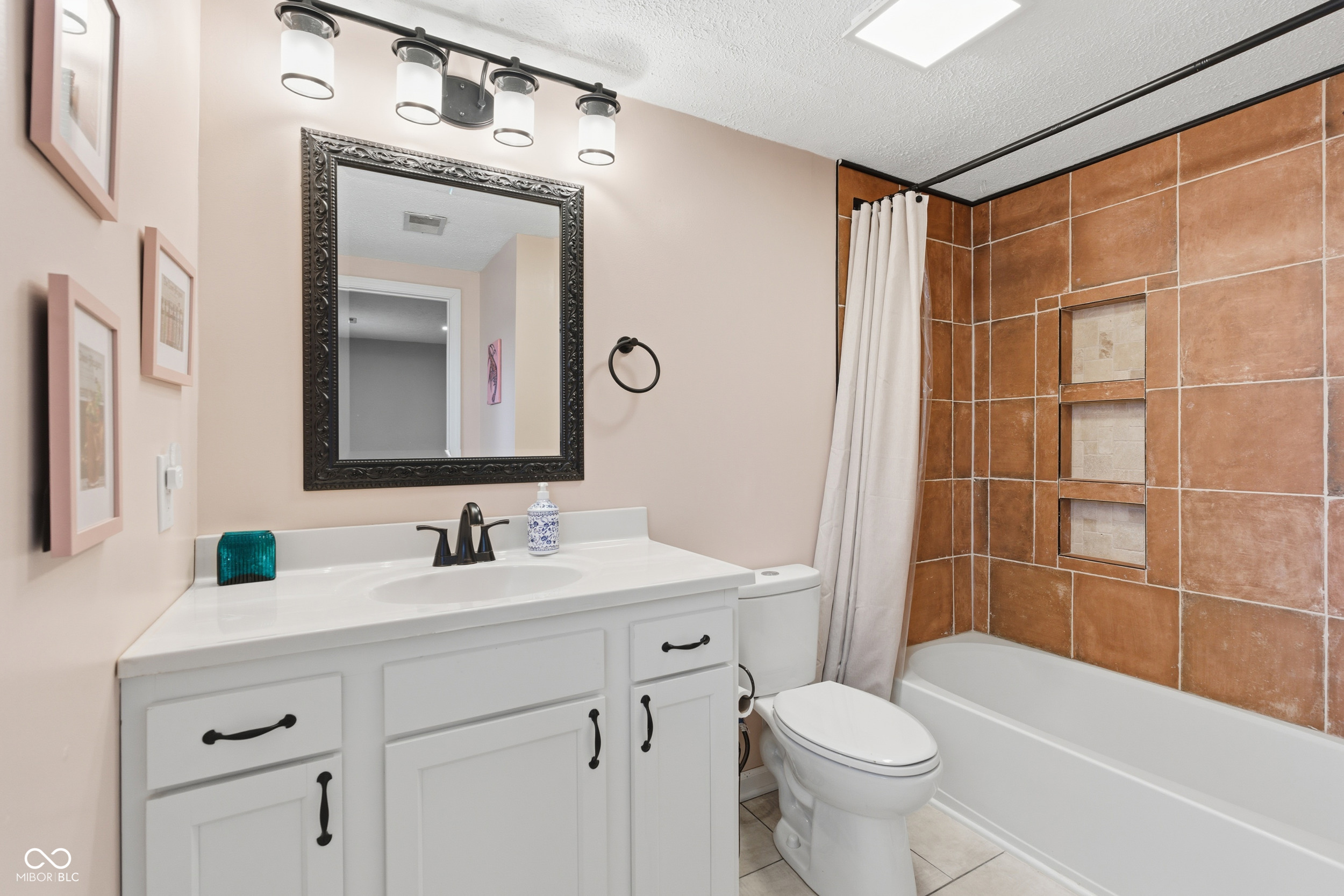 12230 South McGregor Road Indianapolis, IN 46259 - Photo 7 of 34