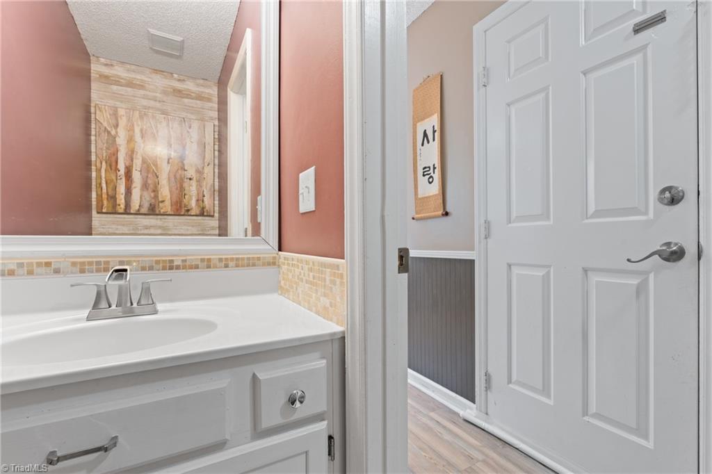 3570 Cedar Post Road Winston-Salem, NC 27127 - Photo 13 of 41 Gallery Image 13