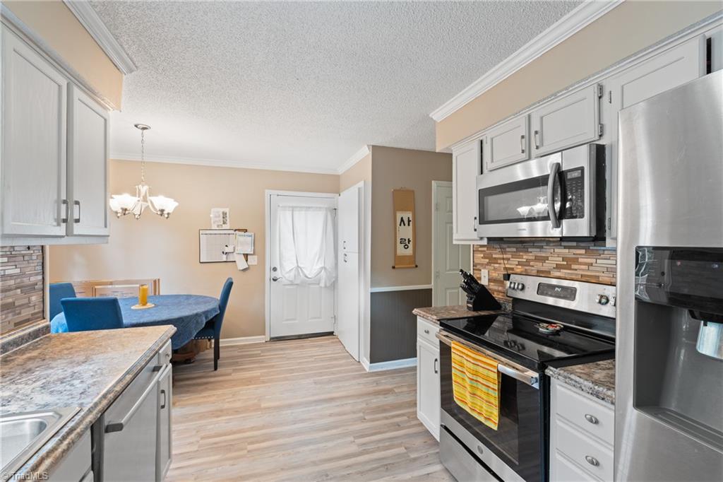 3570 Cedar Post Road Winston-Salem, NC 27127 - Photo 5 of 41 Gallery Image 5