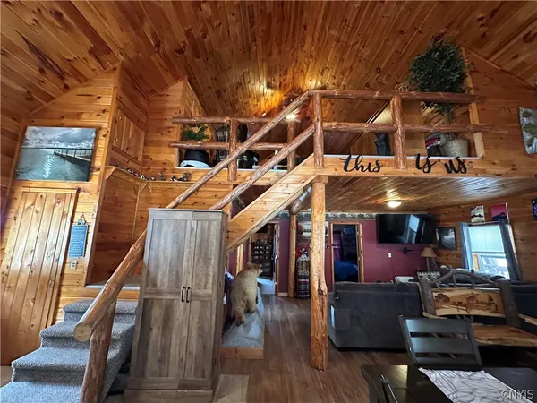 $390,000 | 6962 Farr Road, Leyden, NY 13309