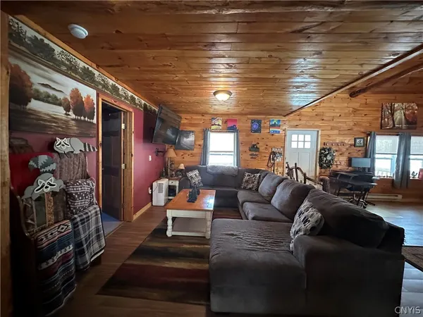 $360,000 | 6962 Farr Road, Leyden, NY 13309