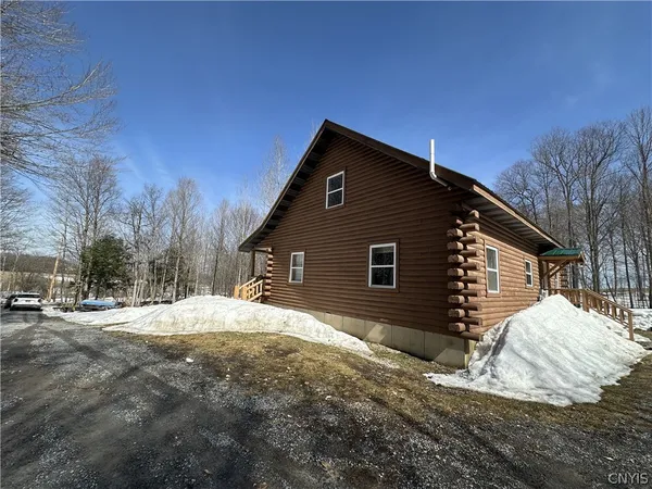 $390,000 | 6962 Farr Road, Leyden, NY 13309