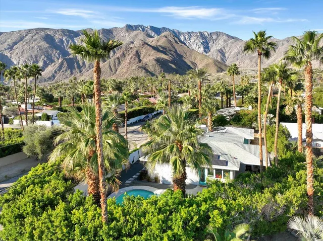 $1,075,000 | 400 West Vía Escuela, Palm Springs, CA 92262