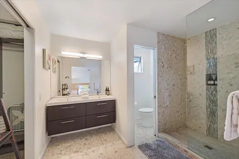 $1,075,000 | 400 West Vía Escuela, Palm Springs, CA 92262