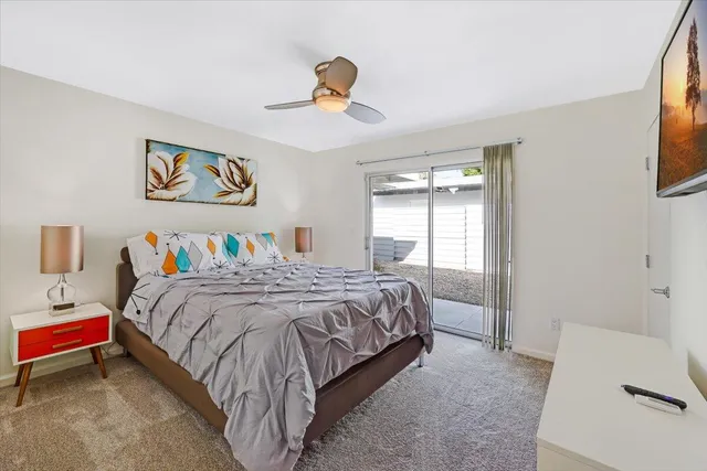 $1,075,000 | 400 West Vía Escuela, Palm Springs, CA 92262