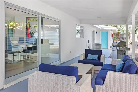 $1,075,000 | 400 West Vía Escuela, Palm Springs, CA 92262