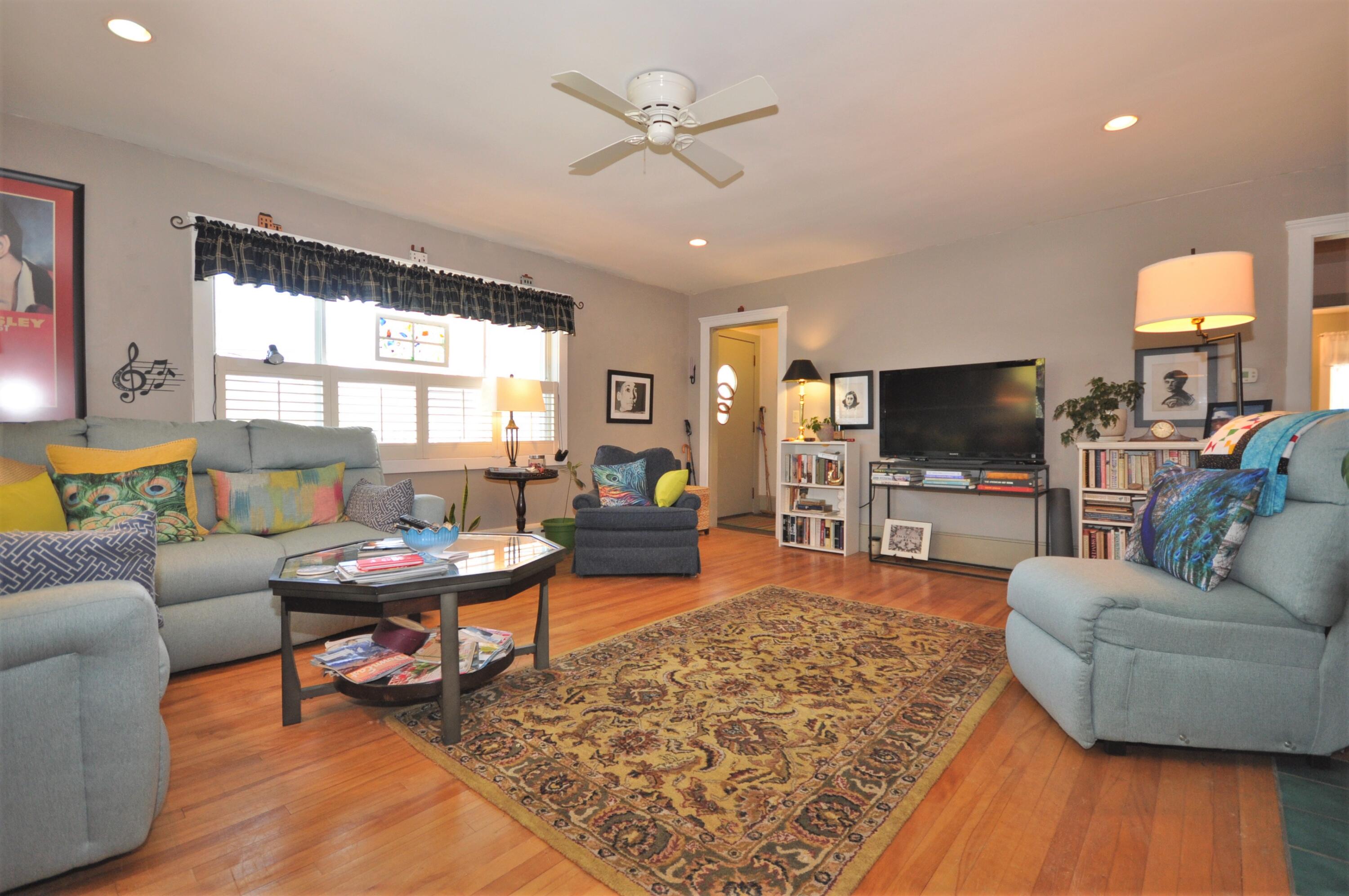 85 Norway Road Bangor, ME 04401 - Photo 14 of 46 DSC_0482