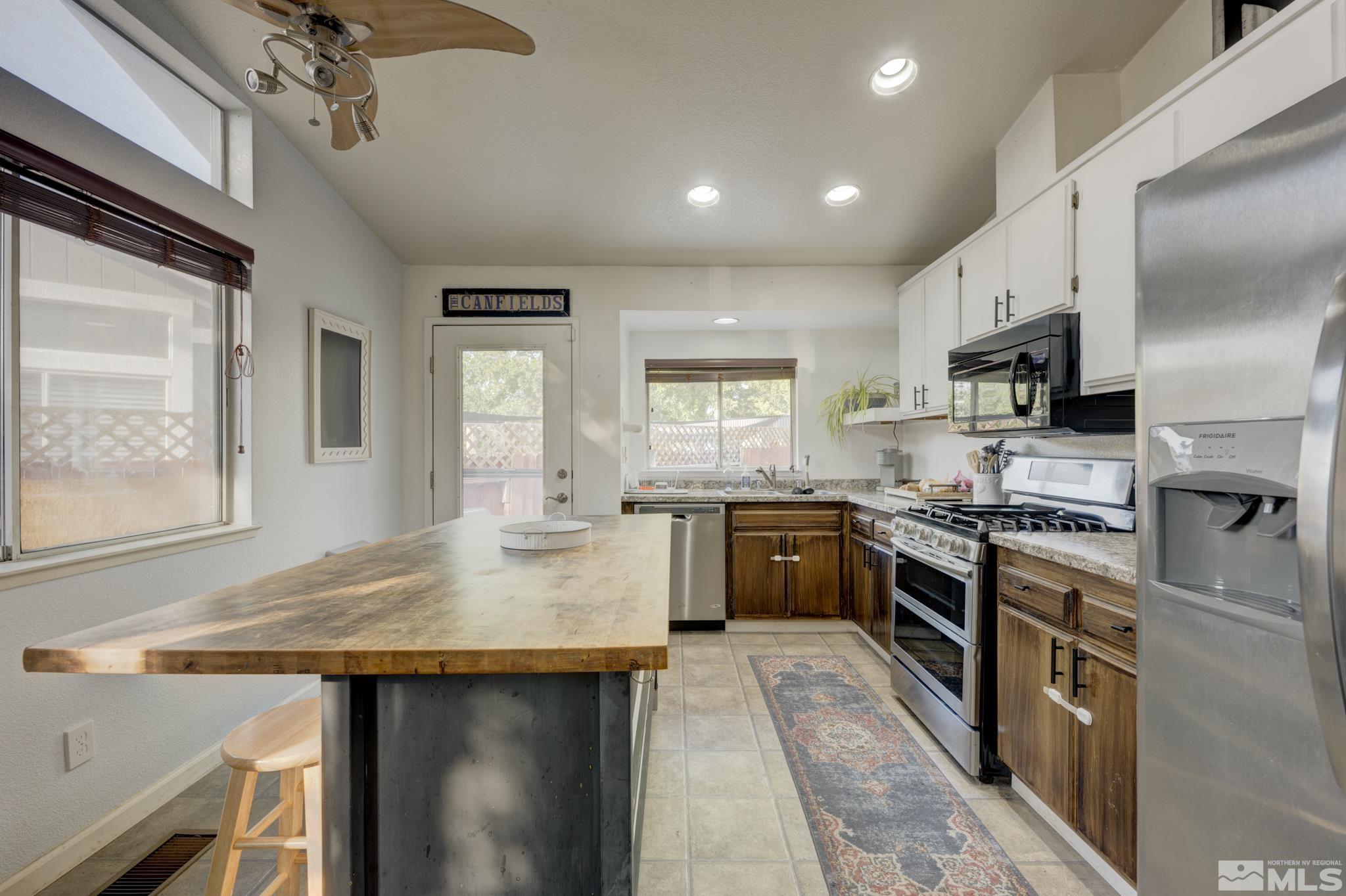 7706 Barnsdale Road Reno, NV 89511 - Photo 3 of 13 Photo 3