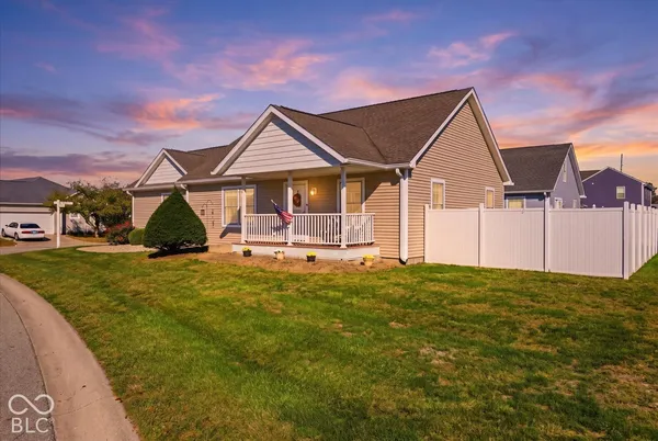 $209,900 | 2020 Pin Oak Court, Shelbyville, IN 46176
