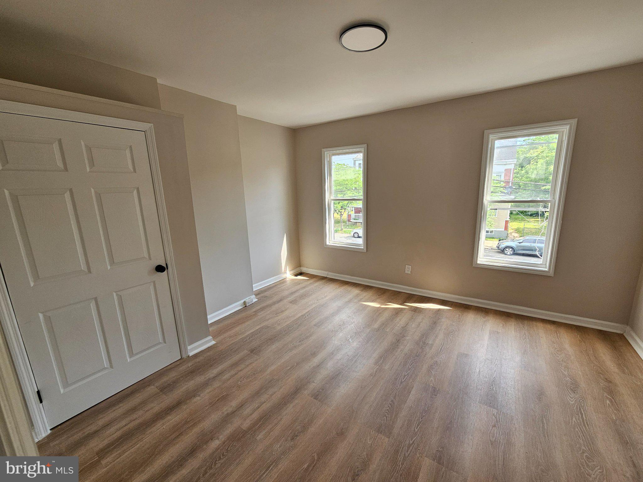 315 Rutherford Avenue Trenton, NJ 08618 - Photo 11 of 14