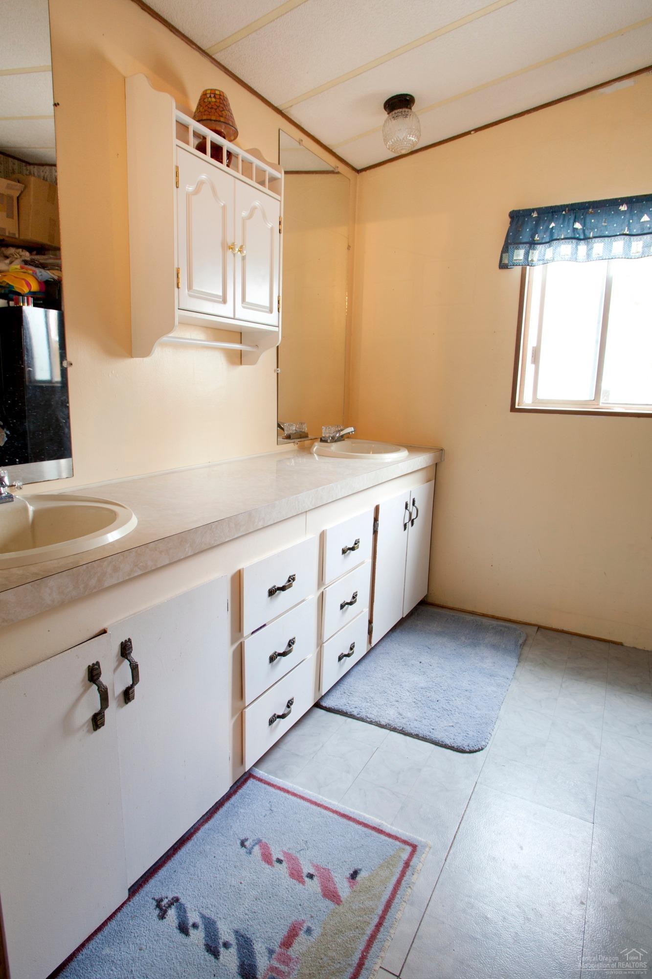 64240 Schibel Road Bend, OR 97703 - Photo 6 of 14 Additional Photo