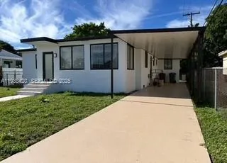 $780,000 | 4990 East Palm Court, Hialeah, FL 33013