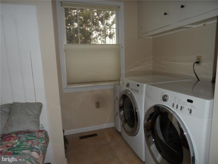 68 Barr Road Malvern, PA 19355 - Photo 21 of 23 Laundry Room