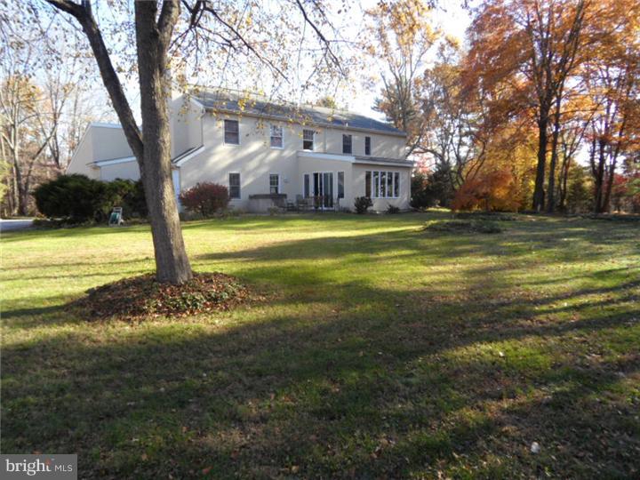 68 Barr Road Malvern, PA 19355 - Photo 5 of 23 Exterior Back