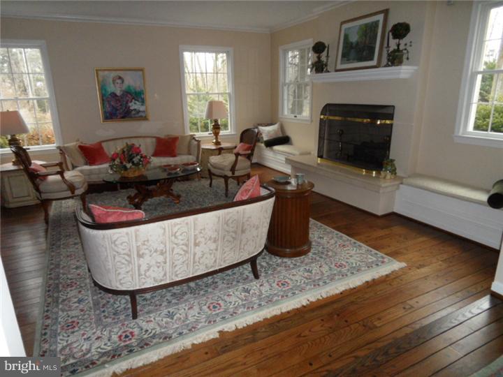 68 Barr Road Malvern, PA 19355 - Photo 7 of 23 Living Room