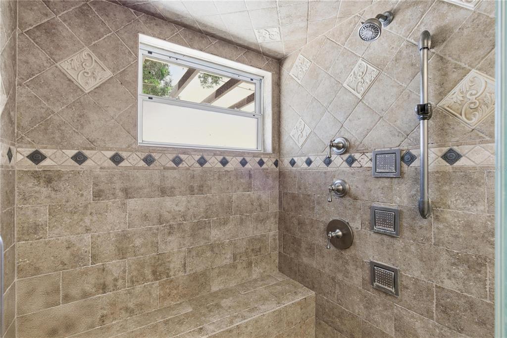 1730 Winfield Road North Clearwater, FL 33756 - Photo 31 of 58