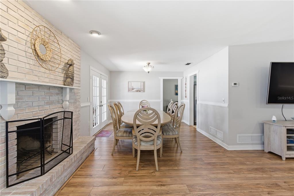 1730 Winfield Road North Clearwater, FL 33756 - Photo 7 of 58