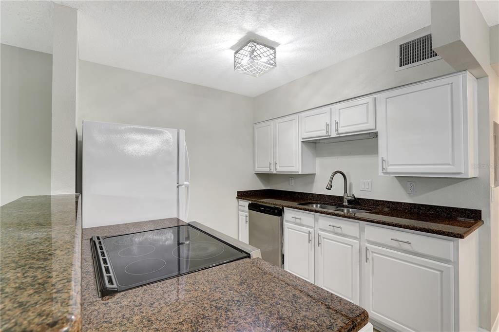 2500 Lee Road, Unit 111 Winter Park, FL 32789 - Photo 11 of 32 Gallery Image 11