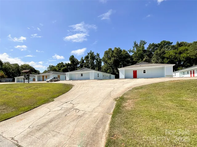 $980,000 | 401 Orchard Street, Wadesboro, NC 28170