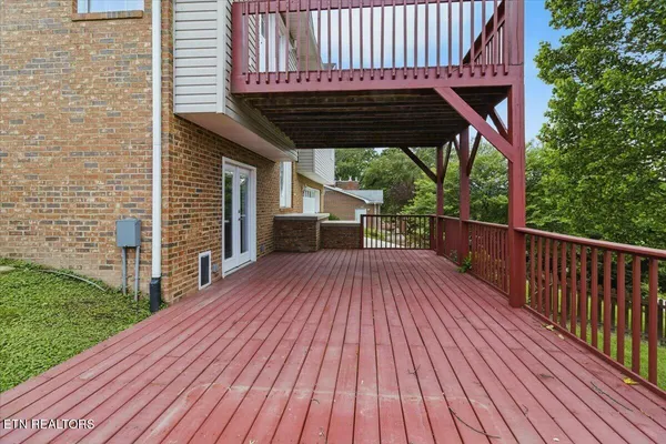 $329,900 | 262 Cresent Street, Harrogate, TN 37752