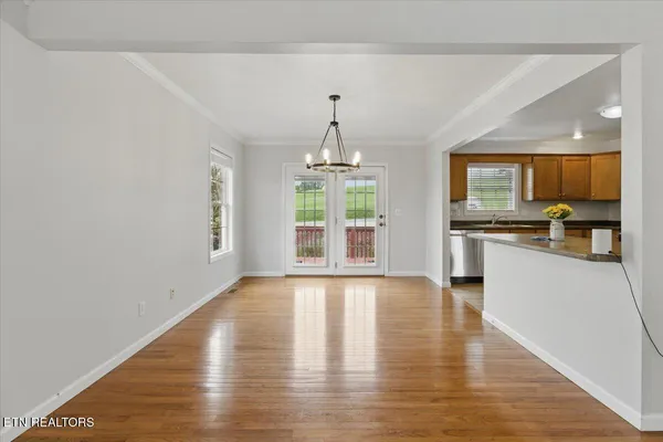 $329,900 | 262 Cresent Street, Harrogate, TN 37752