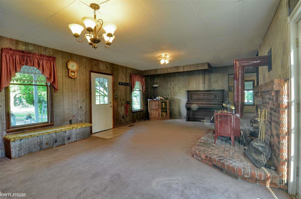 8450 Linden Road Fenton, MI 48430 - Photo 11 of 27 Gallery Image 11