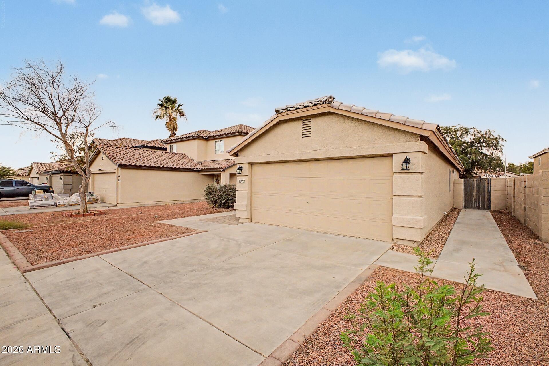 11222 West Roma Avenue Phoenix, AZ 85037 - Photo 3 of 28 03 - Roma