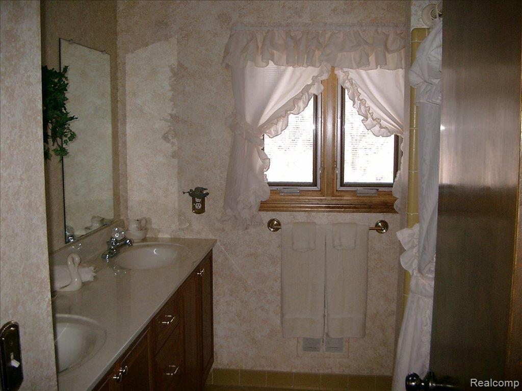 61234 Spring Circle Trail Washington, MI 48094 - Photo 19 of 24 full bath