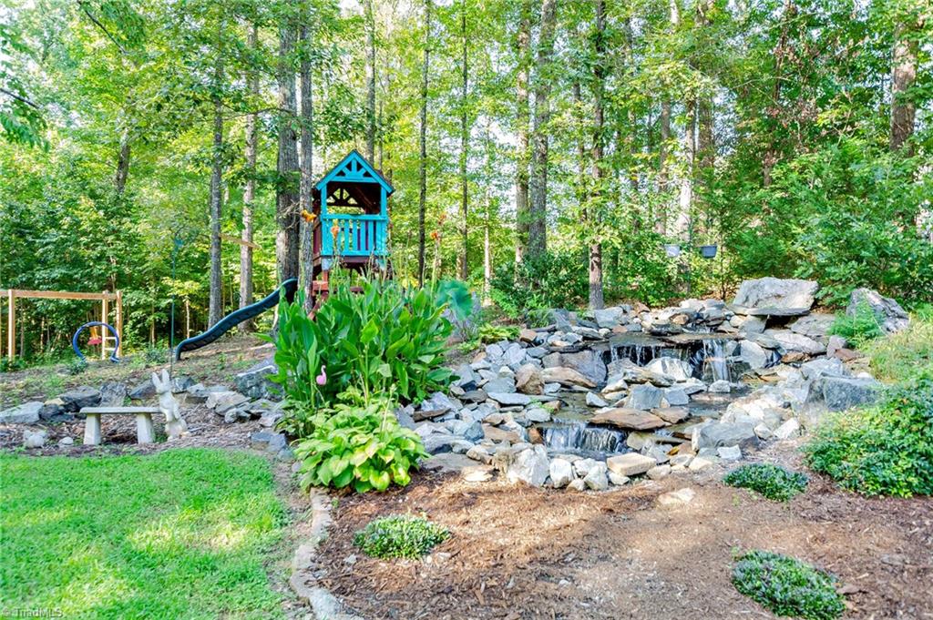249 Old Mill Road High Point, NC 27265 - Photo 25 of 30 Backyard