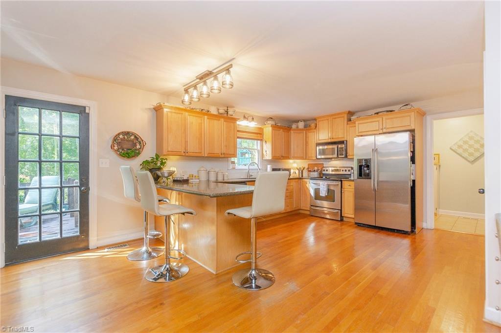 249 Old Mill Road High Point, NC 27265 - Photo 4 of 30 Kitchen