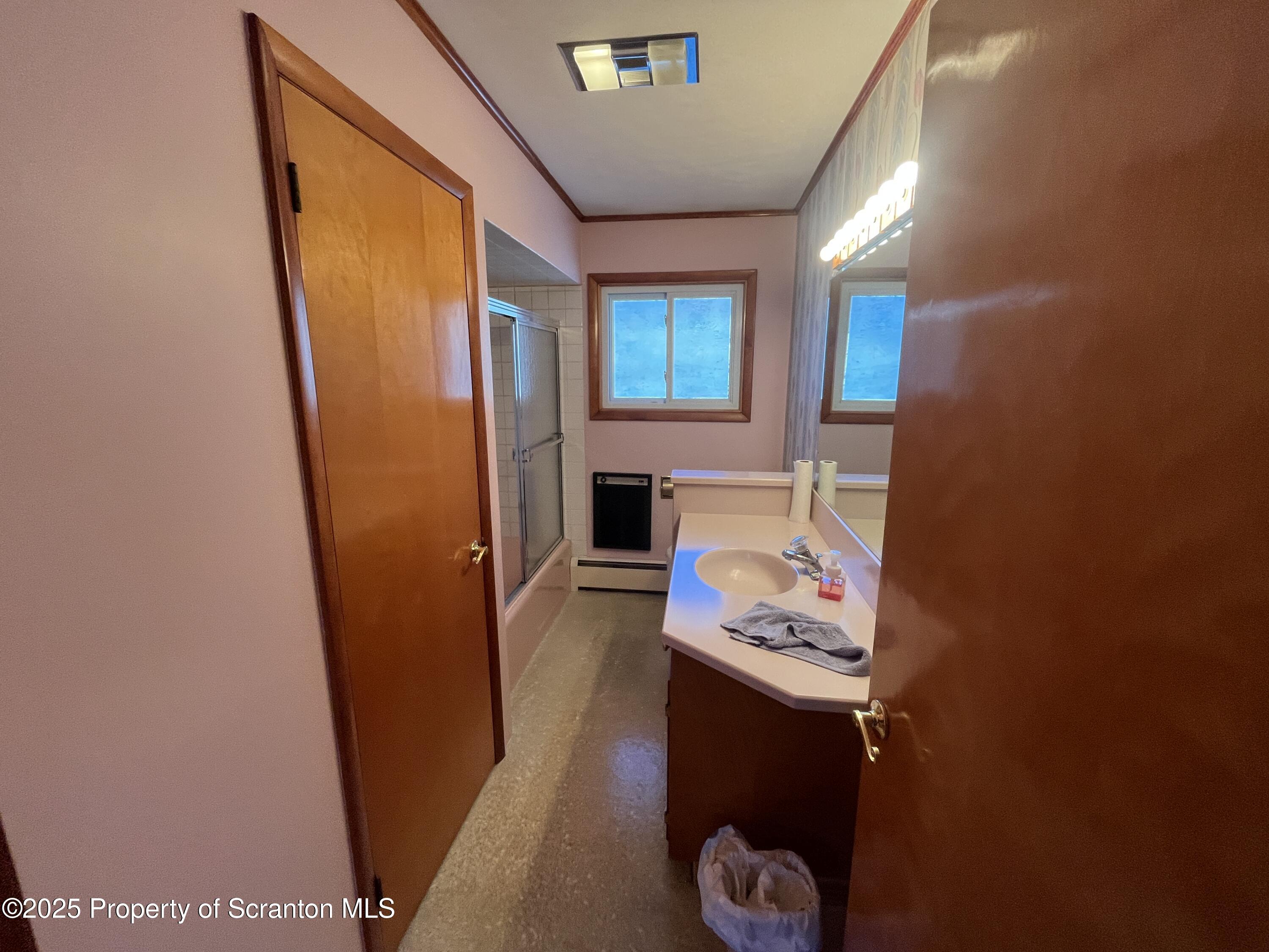 501 Newton Road Scranton, PA 18504 - Photo 11 of 16 IMG_1217