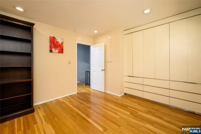 $889,000 | 624 West Drive, Paramus, NJ 07652