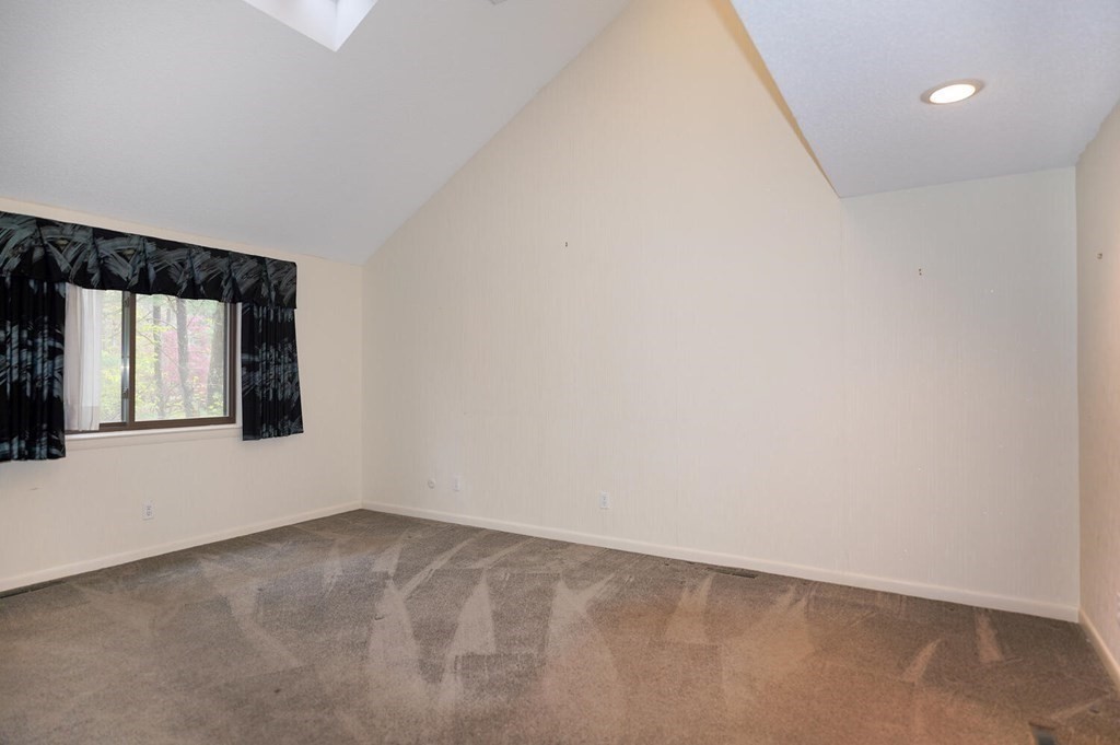 8 Coolidge Road Wayland, MA 01778 - Photo 12 of 33 Gallery Image 12