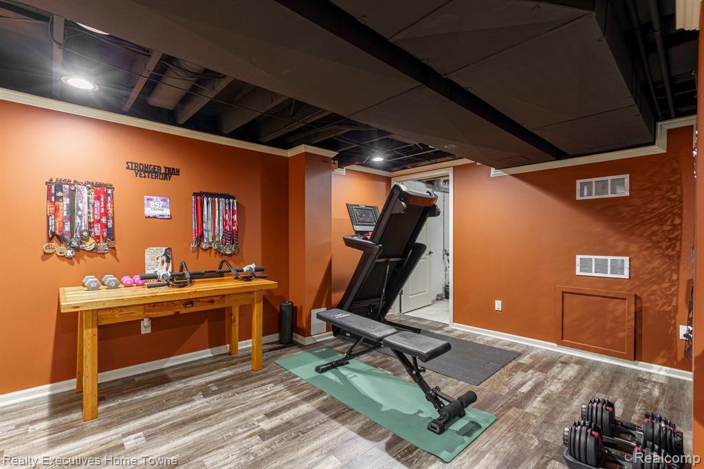 46399 Hanford Road Canton, MI 48187 - Photo 46 of 59
