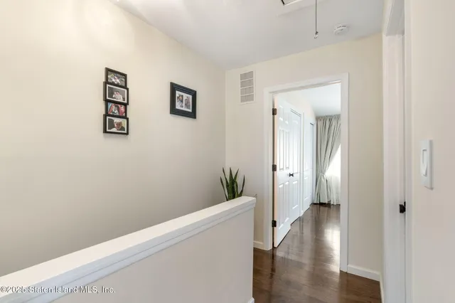 $590,000 | 141 Hampton Green | Arden Heights