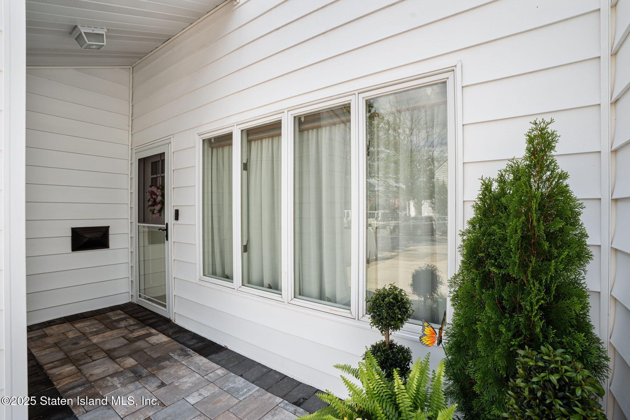 141 Hampton Green Staten Island, NY 10312 - Photo 25 of 25 25-web-or-mls-GLU01268