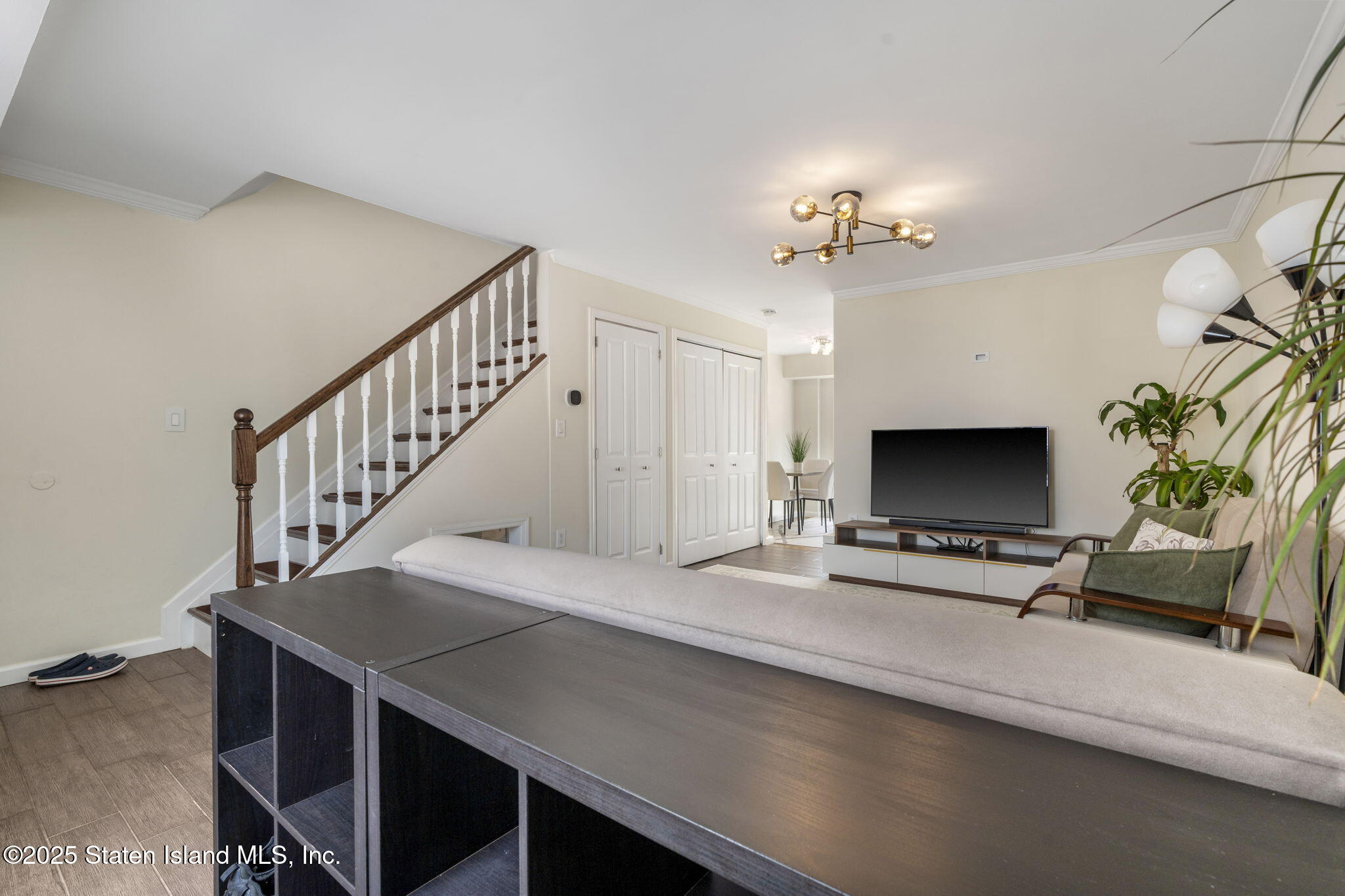 141 Hampton Green Staten Island, NY 10312 - Photo 10 of 25 10-web-or-mls-GLU01148