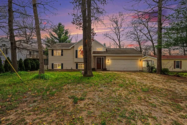 $298,900 | 8433 Cochise Drive, Howard City, MI 49329