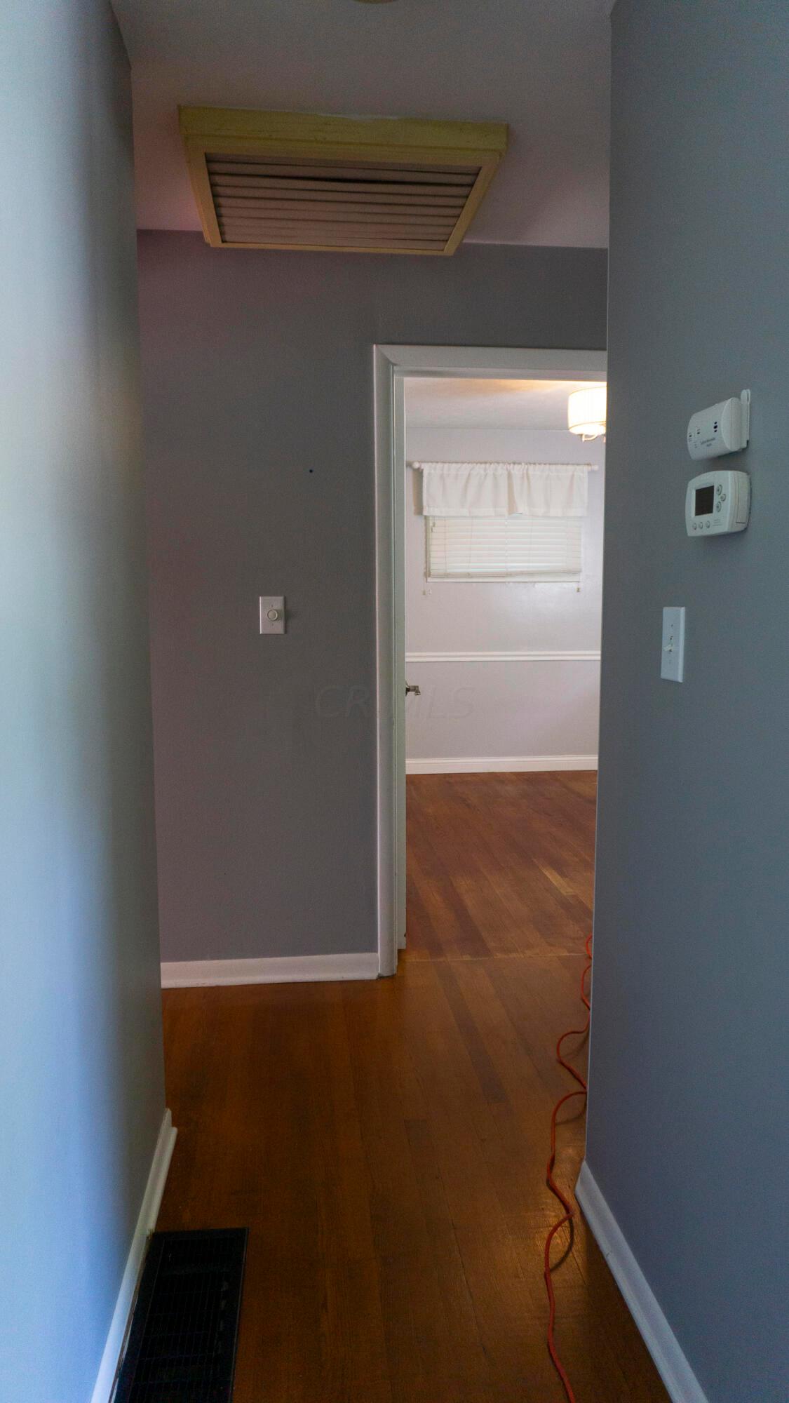 2371 Nottingham Road Columbus, OH 43221 - Photo 9 of 18 2371 Nottingham10