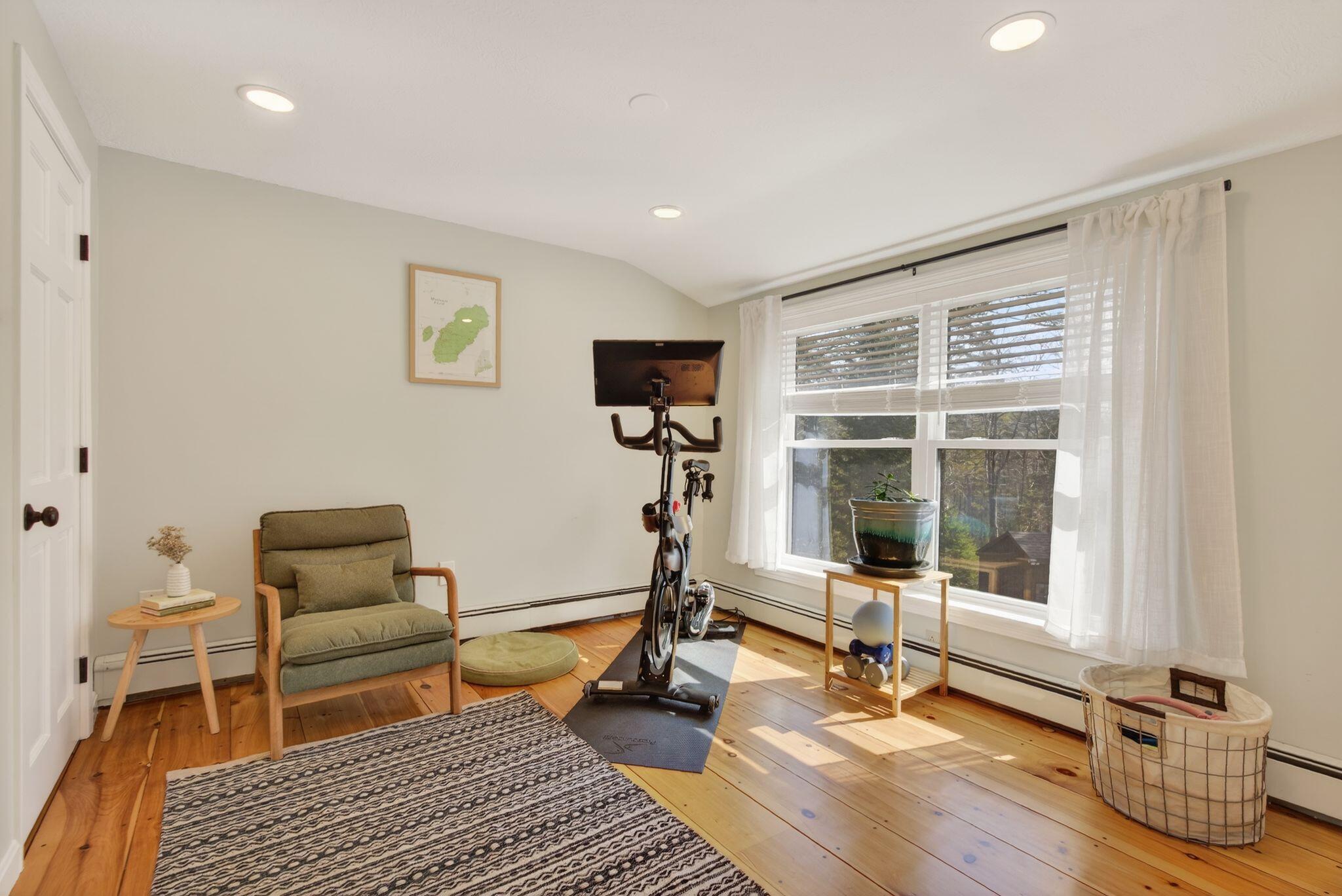 108 Baker Road Freeport, ME 04032 - Photo 26 of 43 Bedroom #3 (2nd floor)