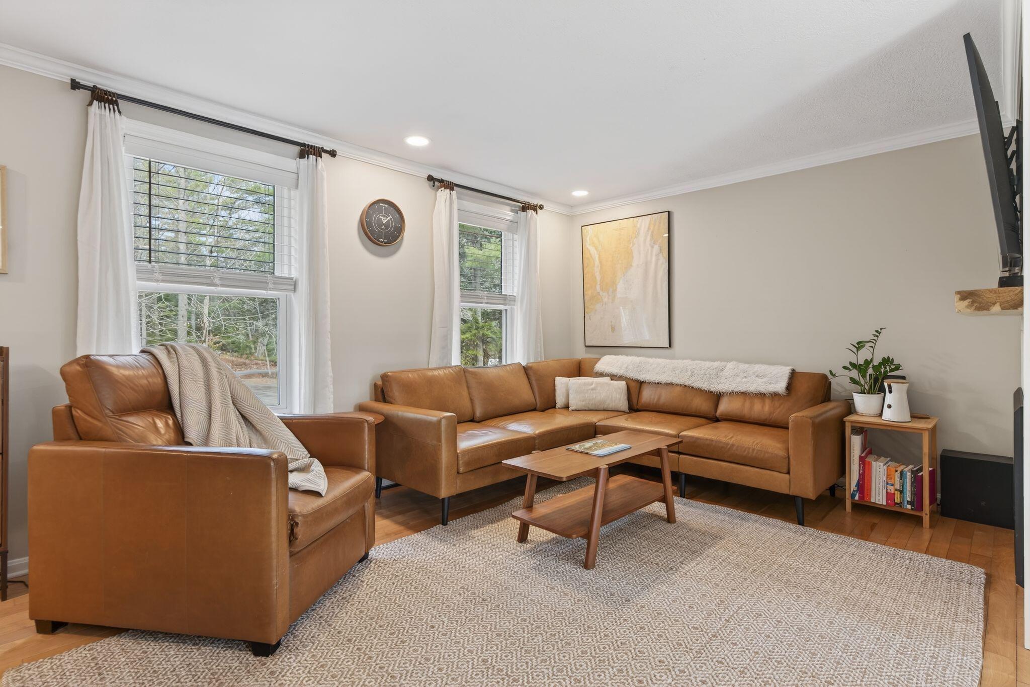 108 Baker Road Freeport, ME 04032 - Photo 10 of 43 Living Room