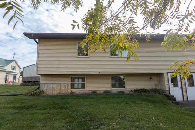 $224,900 | 102 West Grant Street, Montfort, WI 53569