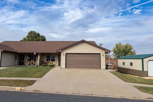 $224,900 | 102 West Grant Street, Montfort, WI 53569