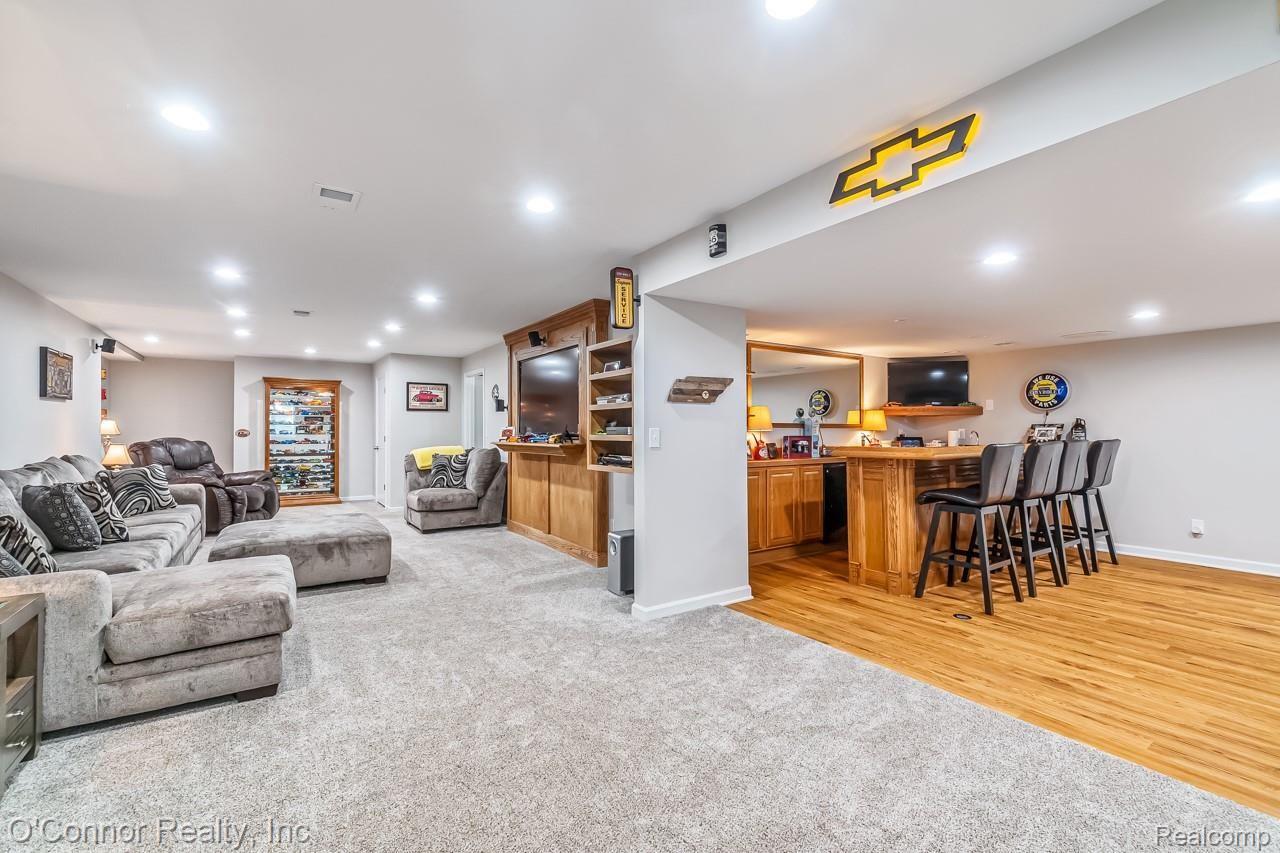 103 Rella Rae Avenue Marysville, MI 48040 - Photo 25 of 33 102 Rella Rae-25.jpg