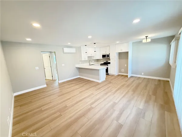 $2,495 | 919 East Acacia Avenue, Unit L, Glendale, CA 91205