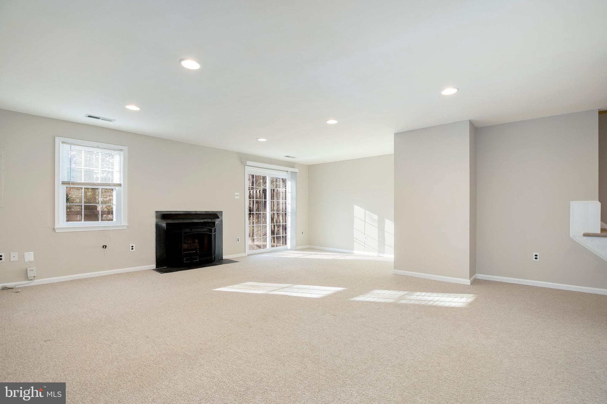 7304 Spring View Court Springfield, VA 22153 - Photo 16 of 32 Gallery Image 16
