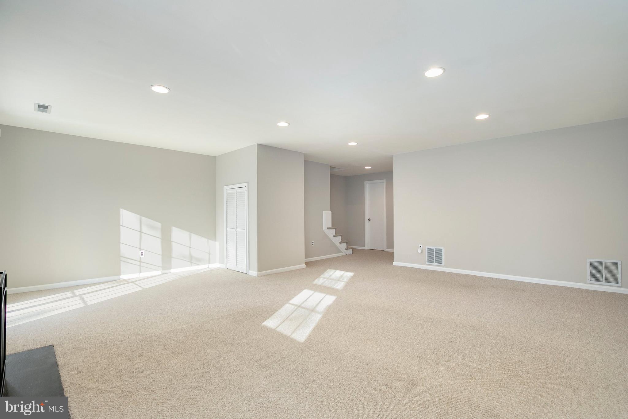 7304 Spring View Court Springfield, VA 22153 - Photo 17 of 32 Gallery Image 17