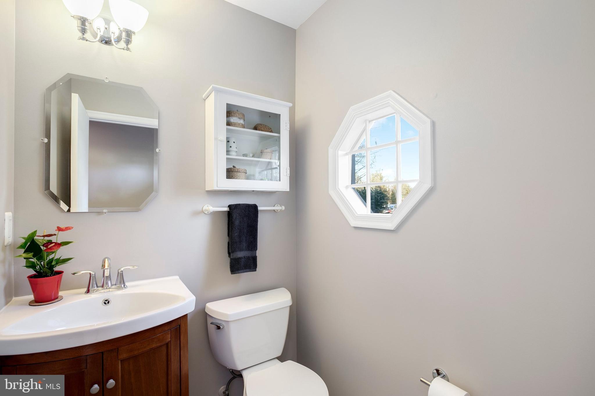 7304 Spring View Court Springfield, VA 22153 - Photo 27 of 32 Gallery Image 27